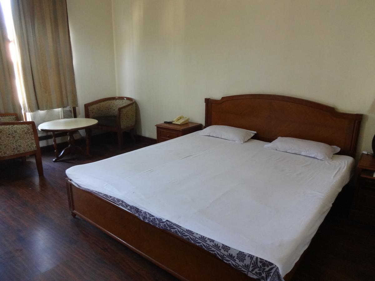 Hotel Sita Manor Гваліор Номер фото